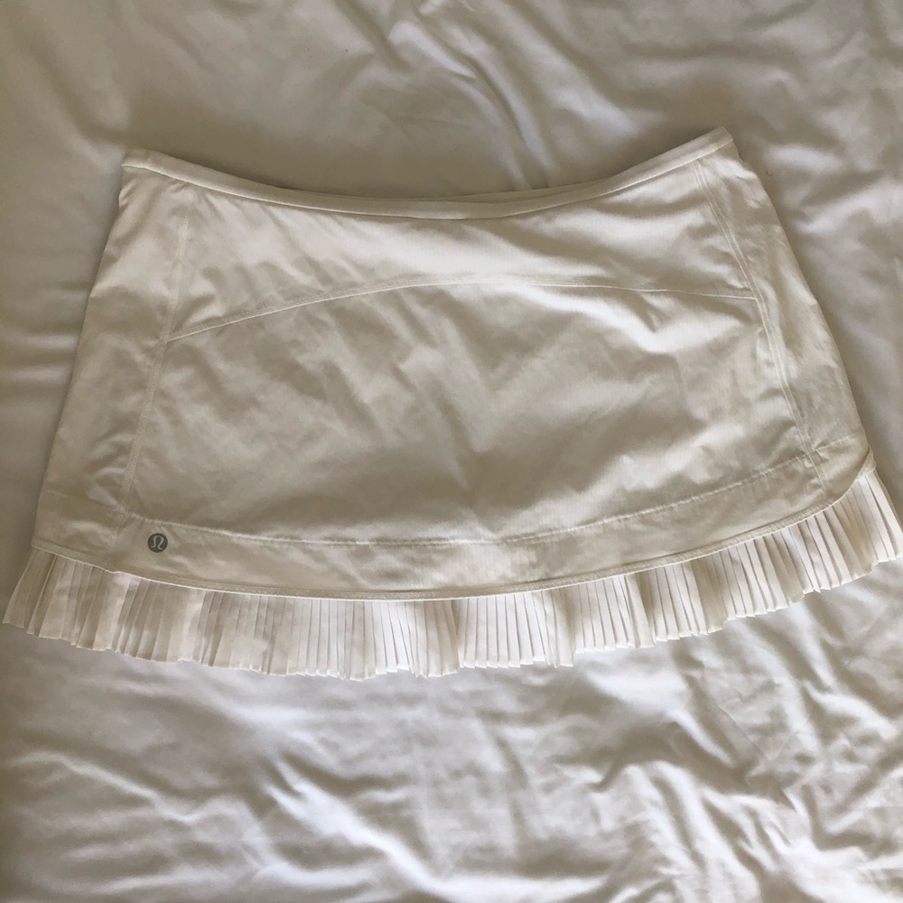 Lululemon White Pleated Running Tennis Skirt